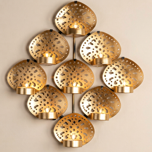 Support mural pour bougies T-Light en fer, applique murale à 9 lumières avec motif de feuilles perforées dorées - Product Image 1