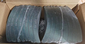 Doublure de plaquette de frein en céramique sans amiante pour accessoires automobiles de haute qualité - Product Image 2