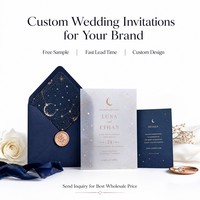 Elegante Juego de Invitaciones de Boda con Diseño de Cielo Estrellado, Estampado en Relieve de Luna Creciente, Forro Azul Marino, Tarjeta de Papel Vitela Translúcido