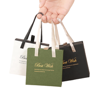 Sac à main en papier pour bijoux avec logo personnalisé Petit sac à provisions de luxe Emballage de cadeau pour collier bague bijoux Sac en papier portable