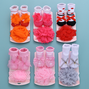 Venta caliente transpirable <span class=keywords><strong>encaje</strong></span> flor Bowknot diseño princesa temática algodón recién nacido bebé diadema y <span class=keywords><strong>calcetines</strong></span> conjunto <span class=keywords><strong>para</strong></span> <span class=keywords><strong>niñas</strong></span> - Product Image 1