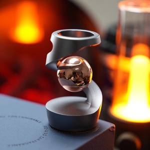 Yuanchengming Gyroscope de bureau rotatif flottant, Gadget anti-stress et de relaxation, Jouet spinner manuel de pointe en alliage métallique - Product Image 3