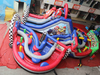 Kart gonflable pour jeux, parcours d'obstacles gonflable 	 Château gonflable commercial avec obstacle de saut