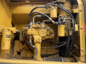 Excavadora hidráulica de segunda mano CAT CATERPILLAR 326D2, original, Japón, 26 toneladas, miniexcavadora 303C, 303.5E, 304C, buena calidad - Product Image 6