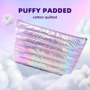 Bolsa de Maquillaje Morada de Gran Capacidad con Diseño de Unicornio, Bolsa de Viaje Acolchada para Niñas con Cierre de Cremallera - Product Image 4
