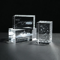 Bloc de cristal carré poli personnalisé avec gravure laser 3D pour affichage de marque commerciale et concours – Cube de cristal