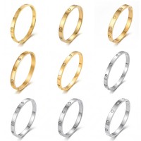 Bracelet de perles avec incrustations de zircon, style luxueux pour femmes, finition polie inaltérable, design européen et américain, origine Guangzhou, vente en gros
