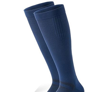 Chaussettes de sport de compression pour jeunes de haute qualité, personnalisées, antidérapantes, respirantes, durables, 100% polyester, sublimation - Product Image 2