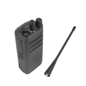 Radio bidirectionnelle portable analogique-numérique DMR VHF professionnelle CP100d - Product Image 3