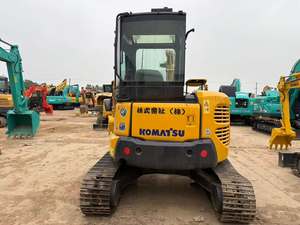 Mini-excavatrice sur chenilles hydraulique Komatsu PC35MR d'occasion, 4 tonnes, queue courte, moteur et pompe d'origine japonaise, faible nombre d'heures de fonctionnement, petite taille - Product Image 4