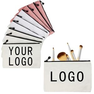 Sac de voyage en toile de coton léger de haute qualité avec fermeture éclair, pochette pour cosmétiques, trousse de maquillage pour femmes avec logo personnalisé - Product Image 1