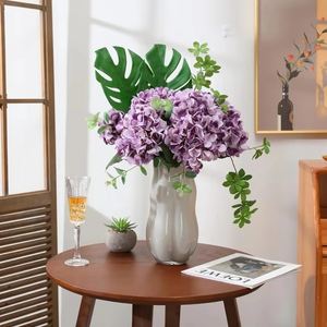 Offre Spéciale Bourgogne Hortensia Fleur Artificielle Haute Qualité Real Touch Hortensia En Soie Blanche En Vrac pour Thanksgiving Graduation - Product Image 2