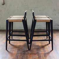 Tabouret de bar moderne en bois massif avec configuration à pédale, sans accoudoirs, chaise haute tressée en corde pour la maison, l'îlot de cuisine ou le pub (vente en gros)