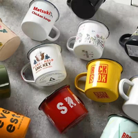 Vente en gros de tasses à café en émail personnalisées avec logo, 4/8/12 oz, portables, en métal, pour le camping, avec bord incurvé