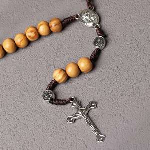 Rosario Católico de Cuentas de Madera Natural, Madera de Pino Tejida, Colgante de la Virgen María con Tierra Sagrada, Cruz de Jesús, Venta al por Mayor - Product Image 4