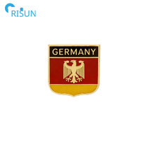 En gros, Pin's de revers en émail avec drapeaux et cartes du Kenya, de la France, du Brésil, d'Allemagne, de la Suisse, de la Turquie, de l'Angleterre, d'Haïti, et badges en émail avec logo personnalisé