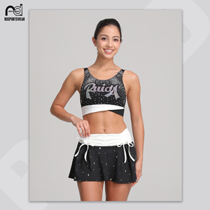 Vêtements d'entraînement de cheerleading pour filles en gros, soutien-gorge et shorts de cheerleading personnalisés, vêtements d'entraînement de danse par sublimation - Product Image 1