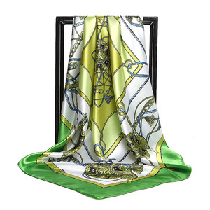 <span class=keywords><strong>Foulard</strong></span> Carré en Soie Satinée <span class=keywords><strong>Noir</strong></span> de Haute Qualité, Voile Hijab 100% Soie Satinée pour <span class=keywords><strong>Femme</strong></span> - Product Image 5