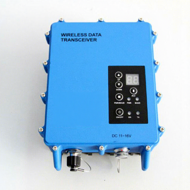 China Hi-Target External Digital UHF Transceiver Radio with Good Quality