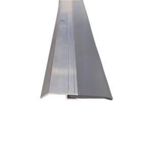 Guide des types <span class=keywords><strong>de</strong></span> joints <span class=keywords><strong>de</strong></span> <span class=keywords><strong>bas</strong></span> <span class=keywords><strong>de</strong></span> <span class=keywords><strong>porte</strong></span> <span class=keywords><strong>de</strong></span> <span class=keywords><strong>garage</strong></span> : Joint <span class=keywords><strong>de</strong></span> <span class=keywords><strong>bas</strong></span> <span class=keywords><strong>de</strong></span> <span class=keywords><strong>porte</strong></span> <span class=keywords><strong>coulissante</strong></span> en caoutchouc avec support en aluminium - Product Image 3