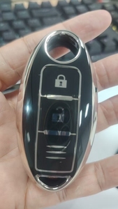 Cover per Chiave Auto in TPU Nero con Bordo Argento a 3 Pulsanti per <span class=keywords><strong>Nissan</strong></span> Fit Sylphy X-Trail Teana <span class=keywords><strong>Qashqai</strong></span> Juke Tiida Bluebird - Product Image 2