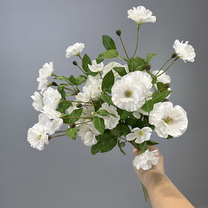 Mejor vendedor, pequeñas flores artificiales <span class=keywords><strong>de</strong></span> seda blanca, mariposa <span class=keywords><strong>de</strong></span> 3 cabezas, Ranunculus <span class=keywords><strong>Aster</strong></span> para el hogar, Día <span class=keywords><strong>de</strong></span> la madre, Navidad, Escuela trasera - Product Image 4