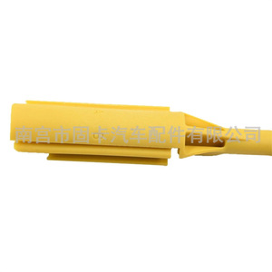 ตัวล็อคฝาถังน้ำมันยี่ห้อ Own Brand รุ่น LR014047C2Z8432 สำหรับรถแลนด์โรเวอร์ ทำจากวัสดุไนลอน - Product Image 5
