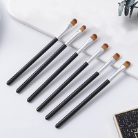 Vente en gros d'un seul outil de maquillage portable Pinceau de maquillage en nylon pour fard à paupières Pinceau pour sourcils et lèvres Pinceau de maquillage