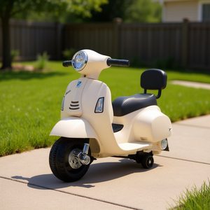 Mini Vespa Gts Bianca Scooter électrique à trois roues en plastique 52 cm pour enfants de 18 à 36 mois avec musique et lumières - Product Image 2