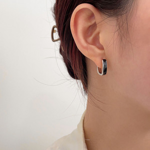 S925 Sterling Silver Huggie <b>Earrings</b> Geometric Square Shape White Black Color Everyday Wear <b>Fine</b> <b>Stud</b> <b>Earrings</b> - Product Image 3
