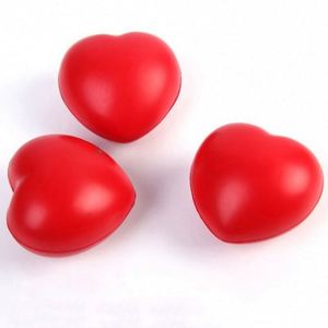 Balle anti-stress rouge en forme de cœur avec logo imprimé – Cadeau promotionnel – Balle anti-stress en forme de cœur - Product Image 4