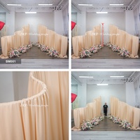 Support de toile de fond en tissu ondulé en forme de S, élégant et luxueux, en métal couleur champagne, pour cérémonies nuptiales et événements de remise des diplômes