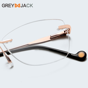 กรอบแว่นตาทรงแคทอายไร้ขอบสีเทาสำหรับผู้หญิง ขาแว่นโลหะแบบสปริง กันลื่น เลนส์อะคริลิค Me2022 - Product Image 5