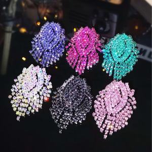 Pendientes de Lujo con Diamantes Completos de Zhang, Accesorios de Oreja de Novia Elegantes y de Alta Gama con un Toque de Estilo y Tentación - Product Image 2