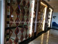 "Modern Luxury Glass Wall Mirror With Acrylic Frameless Design | Art Deco & Antique Styles | Float Material"