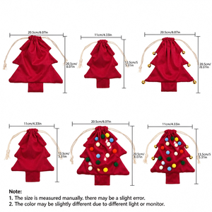 Sacchetto Regalo in Velluto a Forma <span class=keywords><strong>di</strong></span> <span class=keywords><strong>Albero</strong></span> <span class=keywords><strong>di</strong></span> <span class=keywords><strong>Natale</strong></span> con Cordoncino, Pompon in Pelliccia e Campanella Ornamentale <span class=keywords><strong>per</strong></span> Decorazioni Natalizie e Regali <span class=keywords><strong>di</strong></span> <span class=keywords><strong>Natale</strong></span> - Product Image 6