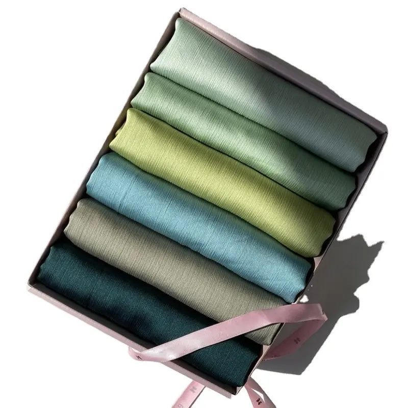 Luxus wellige Satin Seide Hijabs solide Farbe schlicht Schal muslimisch Schals Kopftuch Turban Foulard Schal Lieferant