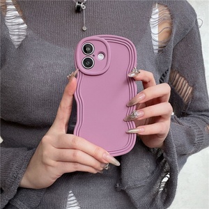 Funda de Teléfono con Diseño Ondulado para iPhone 14 13 12 11 Pro Max 15 16, Color Beige Sólido, Blanco, Morado, Marco Curvo, Estilo Coreano - Product Image 6