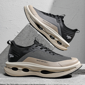 Chaussures de course pour hommes et femmes Cloudtilt Moon Monster Loewes, marque de luxe, lacets, tige en tissu extensible, baskets respirantes - Product Image 5