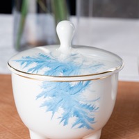 P & T Ensemble d'assiettes Royal Ensemble de vaisselle design Ensemble d'assiettes de cuisine Vaisselle de dîner Assiettes blanches en céramique gaufrée Plats pour la maison