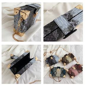 por mayor cadena de cuero de la pu caja cuadrada forma bandolera pequeños bolsos de señora bolso de piel de serpiente - Product Image 6