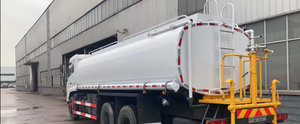 Modèle de livraison de carburant Dongfeng 4x2 6X4 10 roues capacité de <span class=keywords><strong>camion</strong></span>-citerne d'eau 15m3 20 M3 10m3 <span class=keywords><strong>camion</strong></span> arroseur - Product Image 5