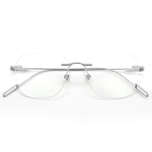 Montura de Gafas Danyang Ultraligeras de Titanio Puro Sin Montura 71205, Rectangulares, Ligeras para Mujer - Product Image 1