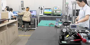 مصنع قالب مخصص لاسلكي وحدة ألعاب اكسسوارات PC قطع بلاستيكية قالب تصميم وتصنيع قولبة بالحقن