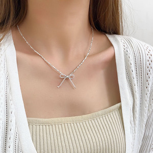 Collar de plata de ley S925 con lazo de perlas para mujer, estilo Ins, cadena ligera de lujo para la clavícula, uso diario - Product Image 2