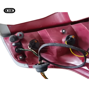 Fanale Posteriore e Luce Freno LED <span class=keywords><strong>Rossa</strong></span> TUZHIHAO Citron C-Triomphe di Seconda Mano in Buone Condizioni Senza Graffi sulla Superficie - Product Image 4