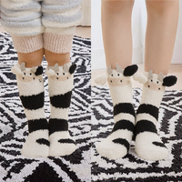 Socksmate En gros Chaussettes montantes épaisses et moelleuses pour femme et enfant, d'hiver, pour la maison, avec oreilles d'animaux 3D, antidérapantes, chaudes, mignonnes, tricotées, à revers tricoté