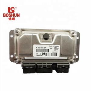 Блок управления двигателем ECU M7.4.4 ECM 0261505187 - Product Image 1