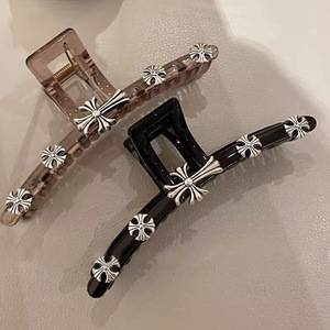Artiglio per capelli di design di lusso Cool nero 13cm fermagli per capelli incrociati Rock Punk semplice clip per capelli per ragazze - Product Image 4