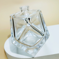 Botol Parfum Kaca Bening Bentuk Heksagonal Desain Baru Kreatif 30ml 50ml 80ml dengan Sprayer Snap-on 15mm